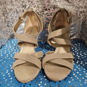 Kelly & Katie nude glitter Heels